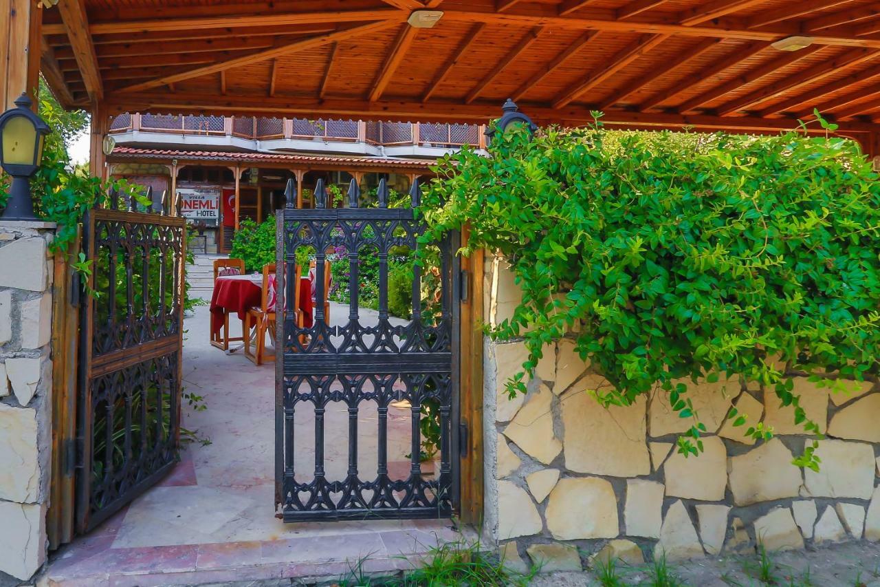 Hotel Villa Oenemli Сиде Экстерьер фото